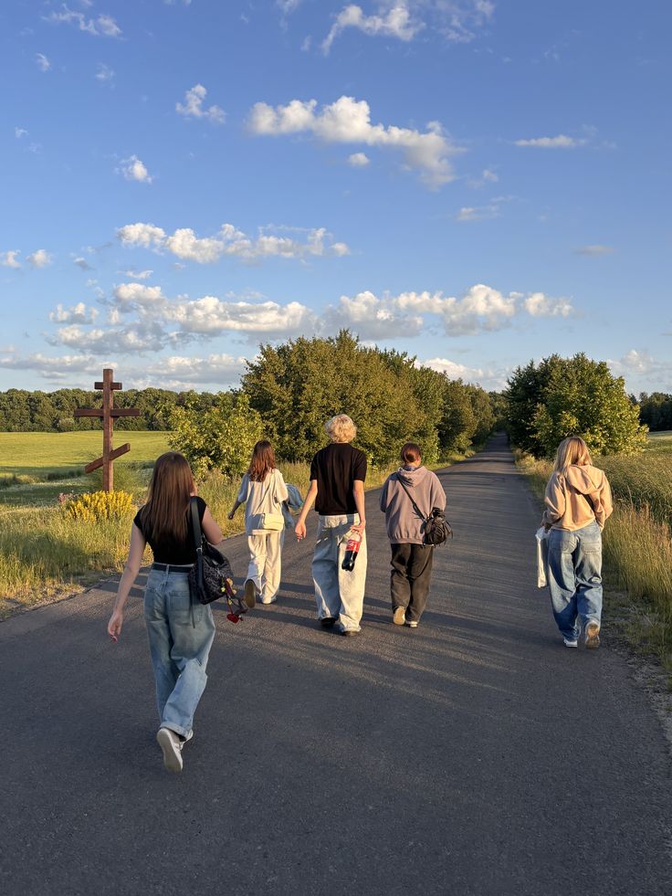 Schematische kaart met wandelroutes in de regio Rotterdam